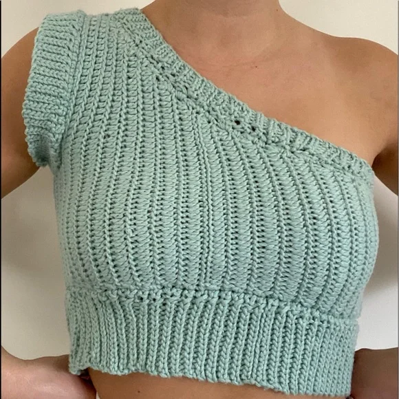 Handmade Crop Top - Picture 6 of 7